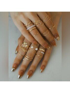 Gold 20pc Flower & Leaf Ring Set